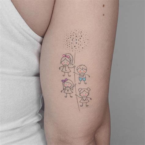 Tatuajes madre e hijo: símbolos de amor eterno y。